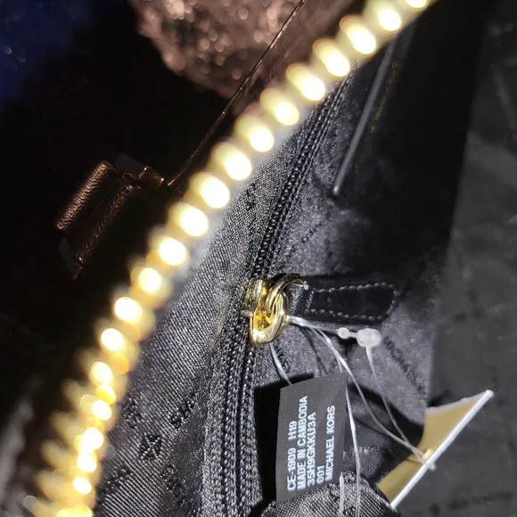 COPY - 🆕️NWT Authentic MICHAEL KORS MIRROR METALLIC KARA LARGE SATCHEL DUFFLE B - Picture 4 of 12